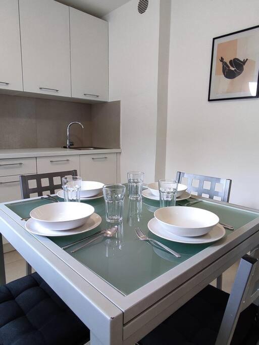 Apartament Udoban Stan Sa Terasom U Mirnom Okruzenju Zagrzeb Zewnętrze zdjęcie